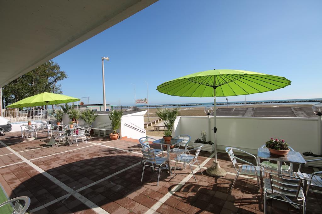 Hotel Belvedere Spiaggia Ρίμινι Εξωτερικό φωτογραφία