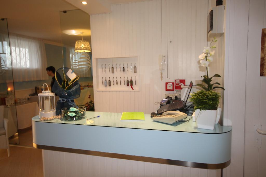 Hotel Belvedere Spiaggia Ρίμινι Εξωτερικό φωτογραφία