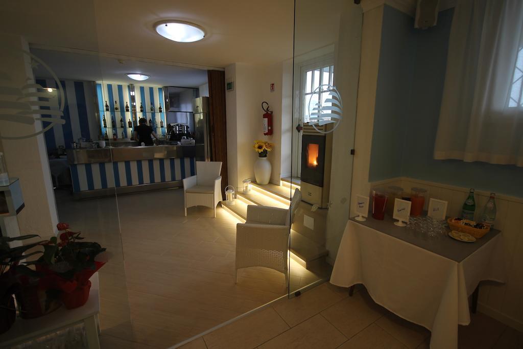 Hotel Belvedere Spiaggia Ρίμινι Εξωτερικό φωτογραφία