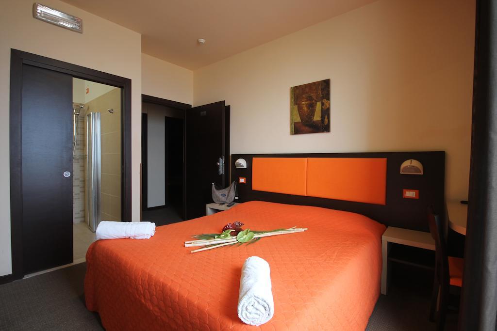Hotel Belvedere Spiaggia Ρίμινι Δωμάτιο φωτογραφία